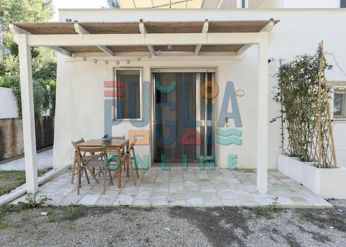 Li Curiosi Puglia On Line Apartament *