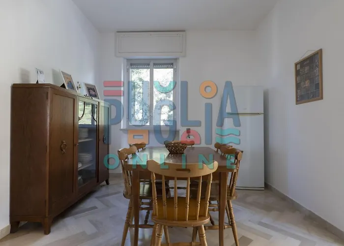 Li Curiosi Puglia On Line Apartament *